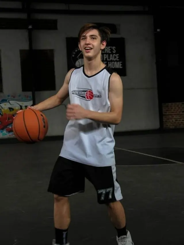 Putra Oppie Andaresta