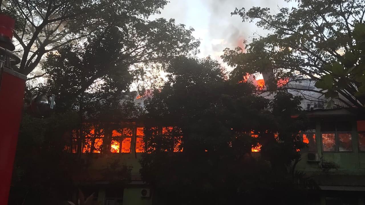 Kebakaran Gedung Dinkes Sulsel