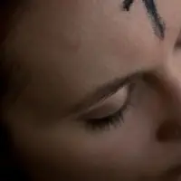 Simak aturan penerimaan abu sendiri di rumah saat Rabu Abu (Foto: unsplash.com/Ahna Ziegler)