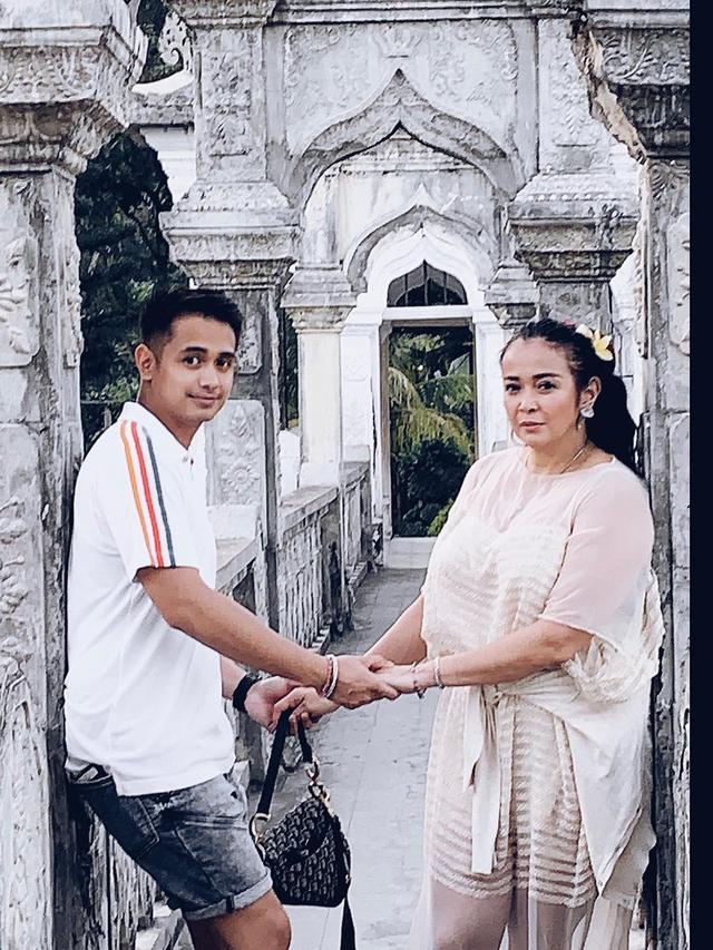 Jennifer Ipel dan Ajun Perwira. (Foto: Instagram @ajunperwira)
