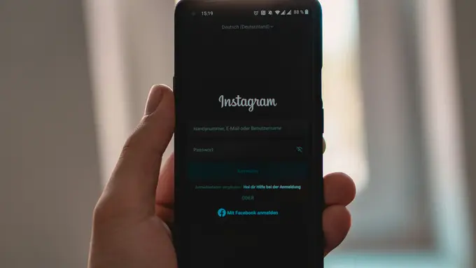 Untuk melawan sekstorsi, Meta mengimplementasikan beberapa langkah penting.
