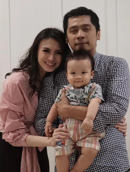 (Instagram/donitabhubiy)