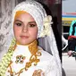 6 Editan Foto Selena Gomez Jadi Orang Indonesia Ini Bikin Ngakak (sumber: Instagram/indra.hakim)