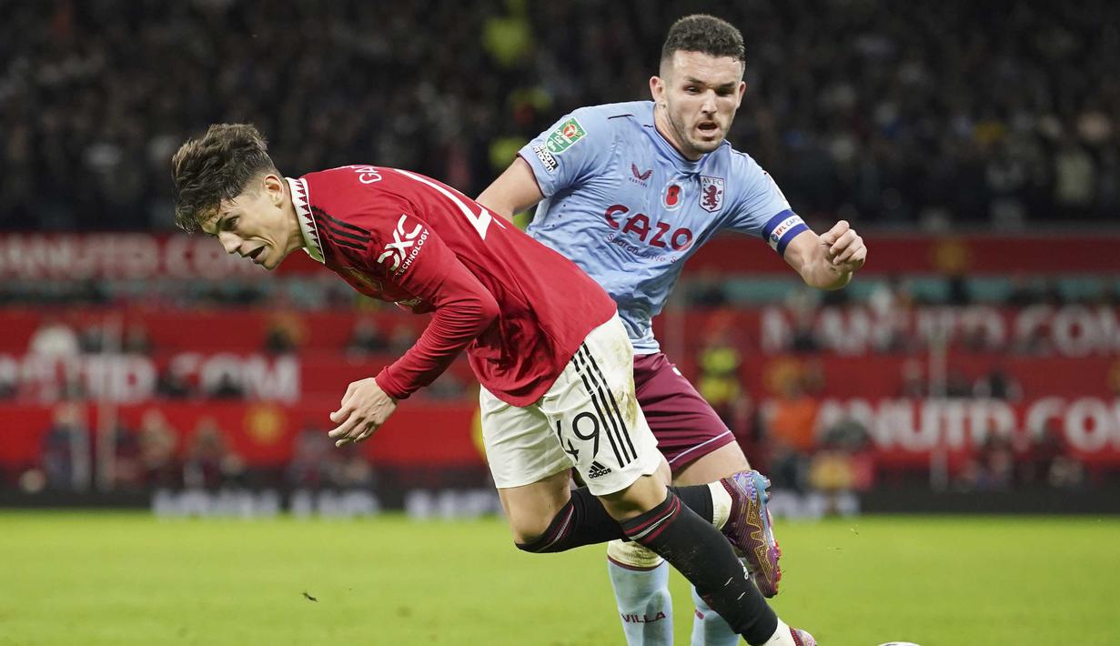 Alejandro Garnacho tampil sangat baik sebagai pemain pengganti. Menggantikan Anthony Martial di menit ke-62, Garnacho mencetak dua assist untuk gol Bruno Fernandes dan Scott McTominay. (AP/Dave Thompson)