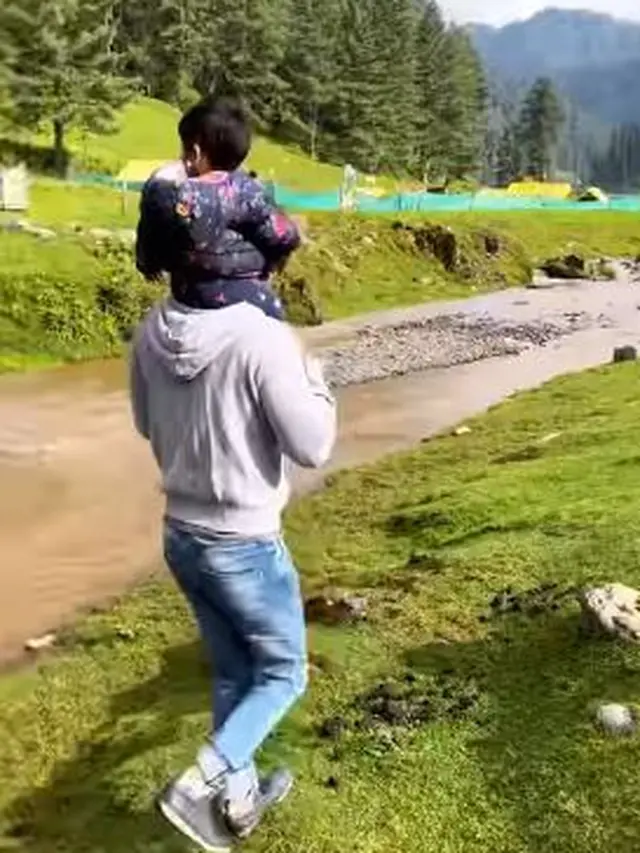 Shaheer Sheikh bersama keluarga kecilnya (Instagram/shaheernsheikh)