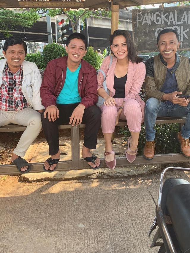 7 Potret Aliyah Faizah, Pacar Bayu Skak yang Jadi Lola Tukang Ojek Pengkolan