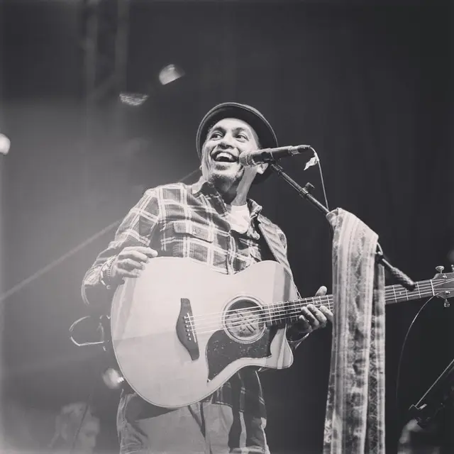 Selalu Peduli Sesama, Ini 7 Aksi Luar Biasa yang Pernah Dilakukan Glenn Fredly