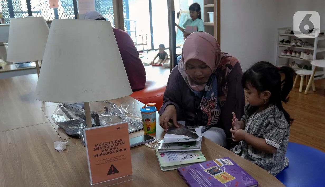 “Kita Bertemu di Halaman 23” tidak hanya merayakan buku sebagai simbol pengetahuan, tetapi menegaskan pentingnya literasi sebagai fondasi kreativitas dan perlindungan kekayaan intelektual di era ekonomi berbasis digital. (Liputan6.com/Herman Zakharia)
