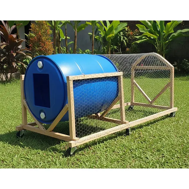 Model Kandang Ayam Mini dari Tong Bekas yang Mudah Dipindahkan