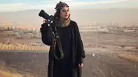 Fotografer perempuan asal Afghanistan berbagi cerita tentang dirinya yang terpaksa meninggalkan tanah kelahirannya. (Tangkapan Layar Instagram @roya_heydari/https://www.instagram.com/p/CKb8-36LnQP/)