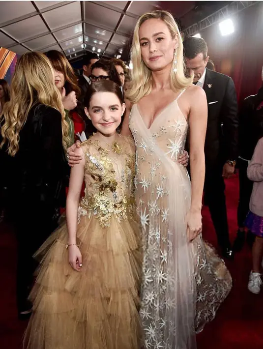 Tidak hanya dengan Chris Evans, Mckenna juga pernah terlibat peran bersama Brie Larson dalam Film Captain Marvel. Dia adalah seorang anak yang memerankan Captain Marvel saat kecil. Tampak sekilas wajah Mckenna memang mirip dengan Brie Larson. (Liputan6.com/IG/mckennagraceful)