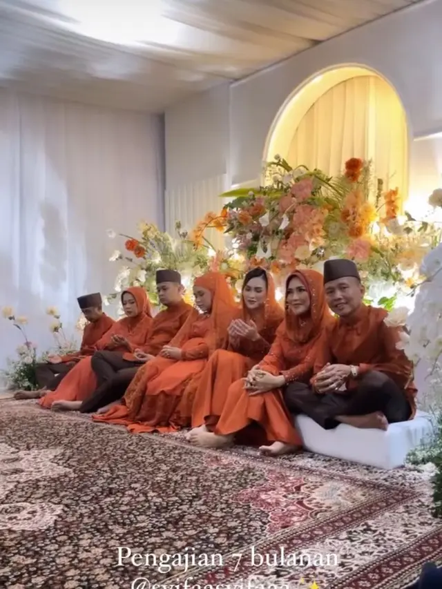 6 Potret Ayu Ting Ting di Acara Pengajian Tujuh Bulan Kehamilan Sang Adik