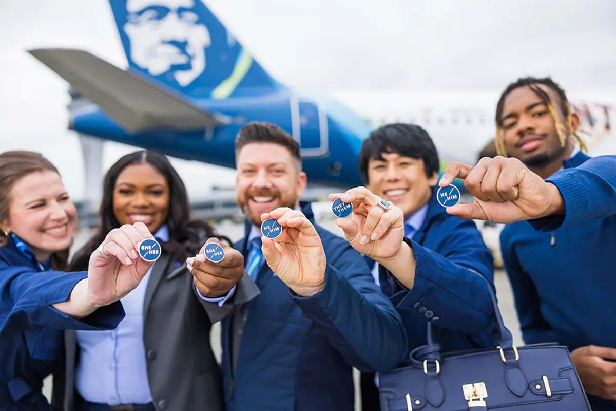 Alaska Airlines Rilis Seragam Netral Gender untuk Awak Kabin