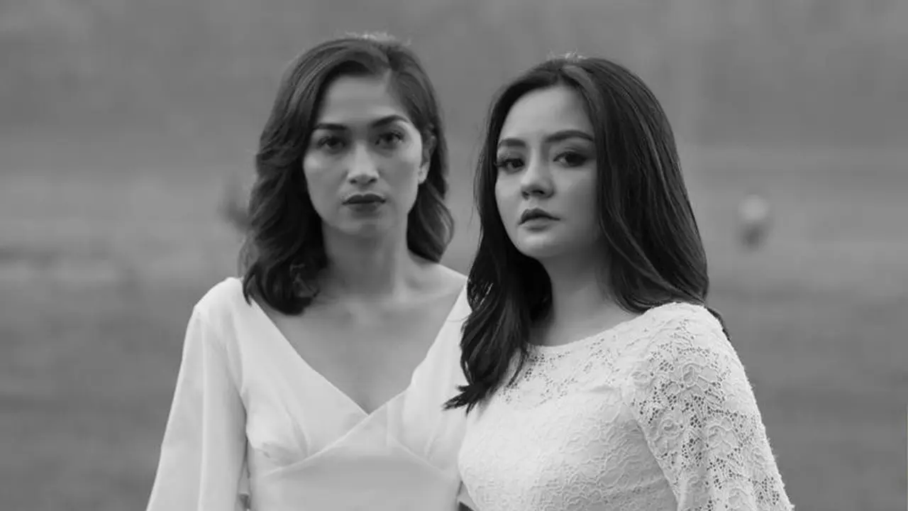 Gita Sinaga dan Uap Widya