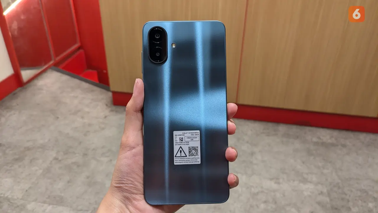 Samsung Galaxy A08. Liputan.com/Aisyah Mustika Zamani
