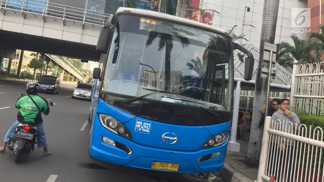 FOTO: Naik Bus ke Bandara Soetta Kini Bisa dari Pondok Indah Mall