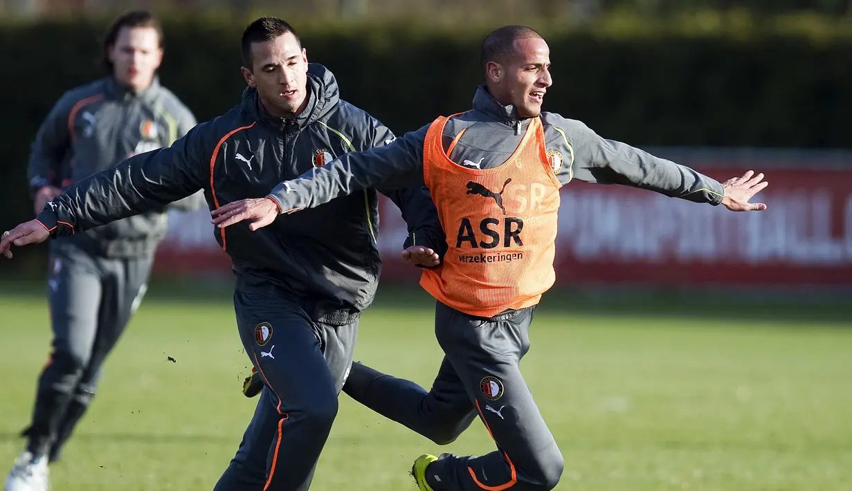 Pemilik nama lengkap Jhon Rudolf van Beukering yang berposisi sebagai striker ini pernah bermain di kasta tertinggi dan kedua sepak bola Belanda dengan memperkuat beberapa klub ternama, seperti Vitesse, Feyenoord dan NEC dalam rentang 2000/2001 hingga 2010/2011. Ia total bermain dalam 136 laga di Eredivisie, kasta tertinggi sepak bola Belanda dengan torehan 34 gol dan 15 assist. (AFP/ANP/Toussaint Kluiters)