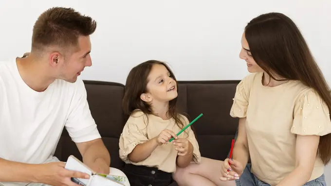 Orang Tua Wajib Tahu, 7 Cara Sederhana yang Dapat Meningkatkan Rasa Kepercayaan Diri Anak [Dok/freepik.com]