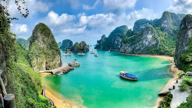 Hạ Long Bay, Vietnam