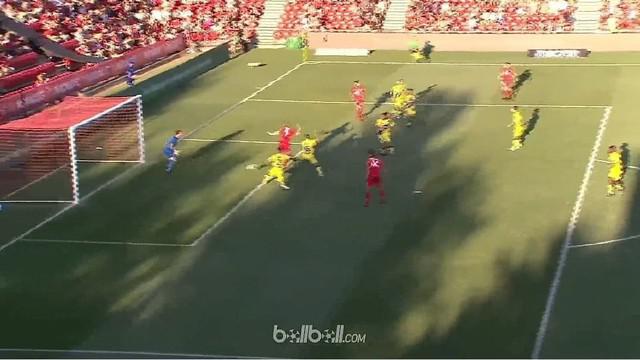 Berita video gol cantik jarak dekat dicetak pemain Adelaide United, Ryan Kitto, di Liga Australia. This video presented by BallBall.