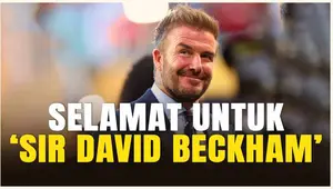 Mantan bintang sepak bola Inggris dan Manchester United, David Beckham, kini resmi menyandang gelar ksatria dari kerajaan Inggris. Pemilik Inter Miami tersebut kini resmi menjadi 'Sir David Beckham'.