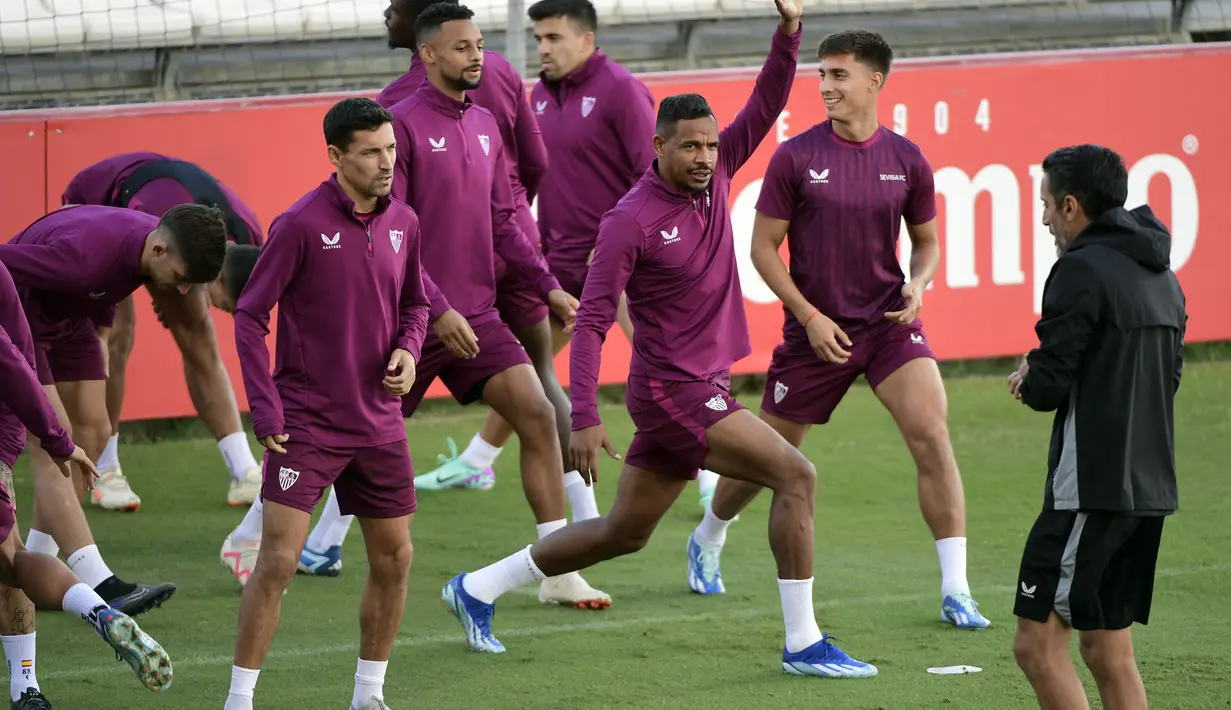Tim besutan Diego Alonso tercatat tak pernah menang di 4 pertandingan terakhir semua kompetisi. (CRISTINA QUICLER / AFP)