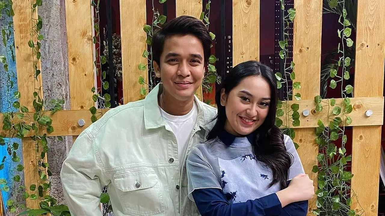 7 Potret Kebersamaan Billy Syahputra dan Memes Prameswari yang Jadi Sorotan