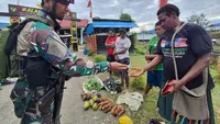 Tak Hanya Jaga Perbatasan, Satgas TNI Perkuat Layanan Kesehatan di Pedalaman Papua