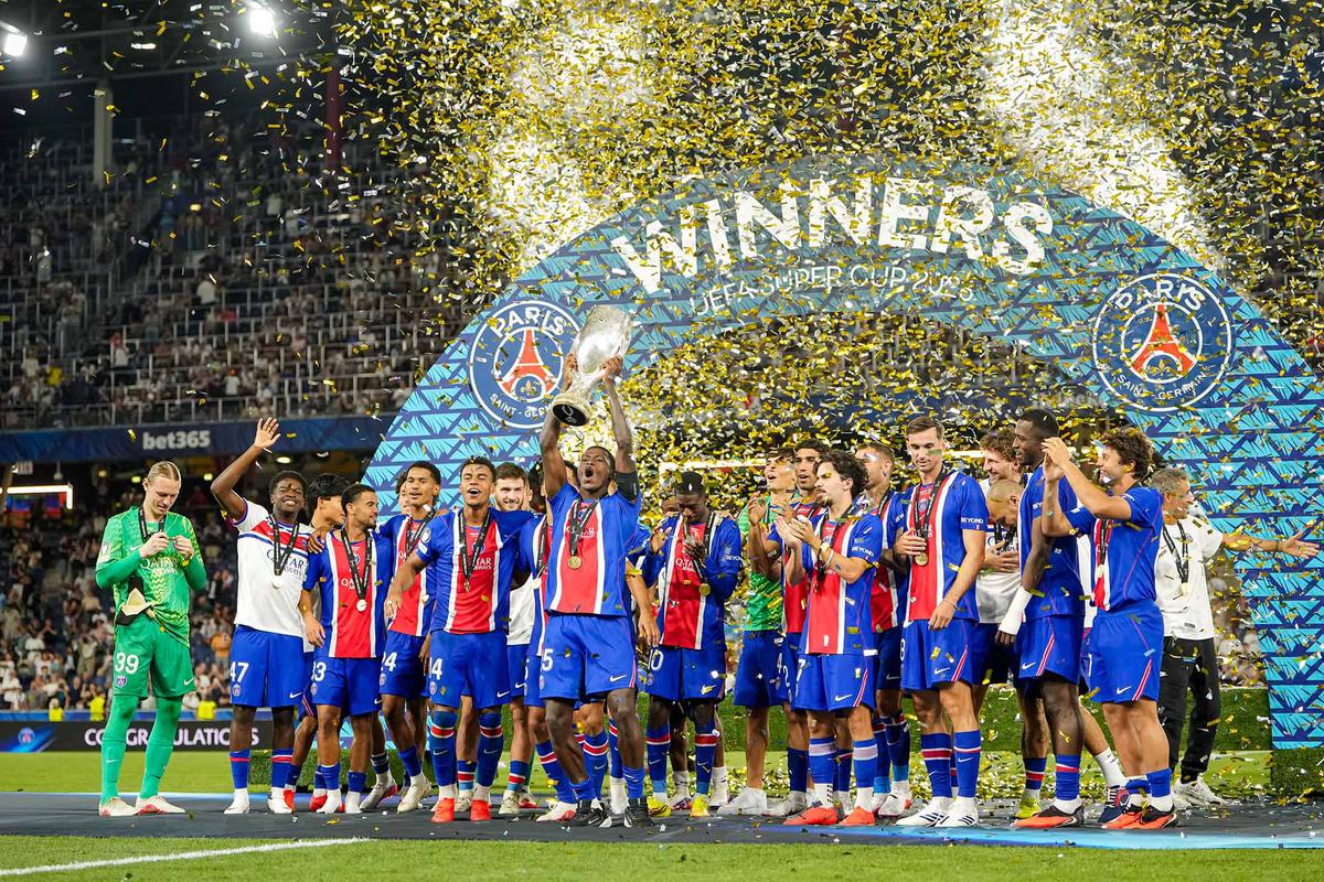 PSG Pertahankan Gelar Piala Super Eropa Usai Tumbangkan Aston Villa