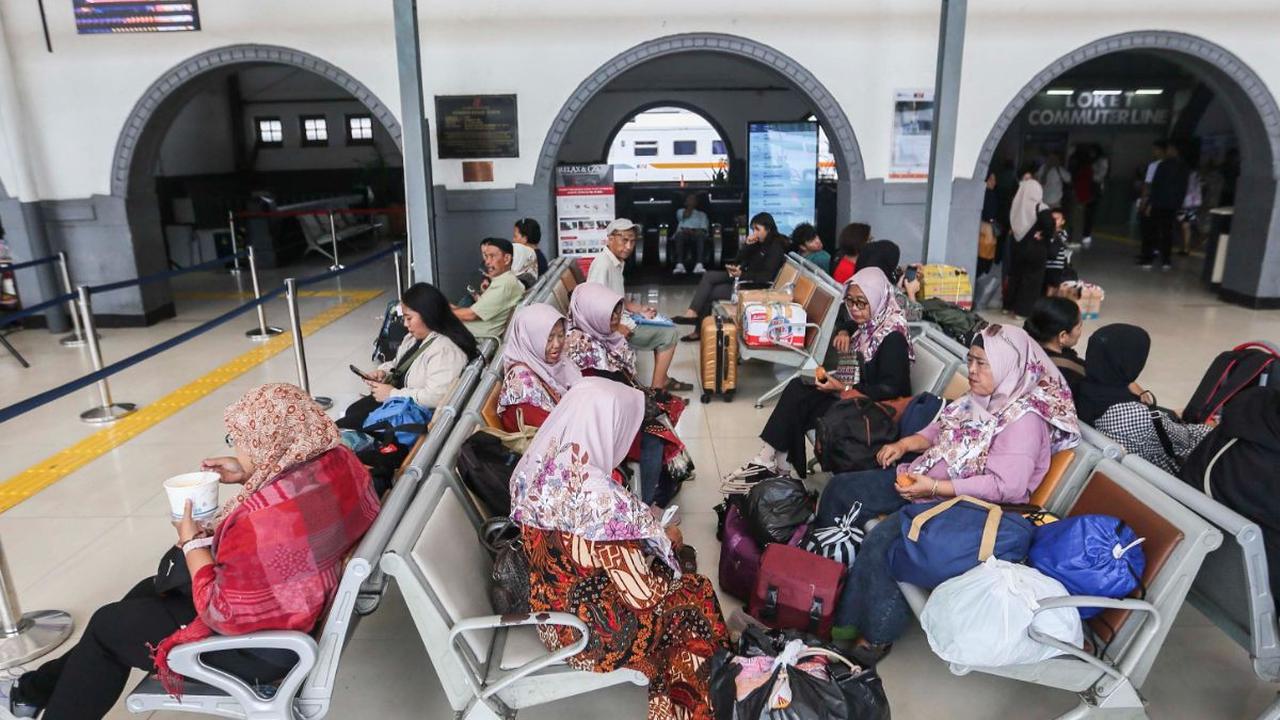 Lebih lanjut, Slamet memaparkan, arus mudik dan arus balik masing-masing wilayah tentunya beda-beda. Titik masuk maupun titik keluar pun demikian, misalnya di Bali dan Yogyakarta.