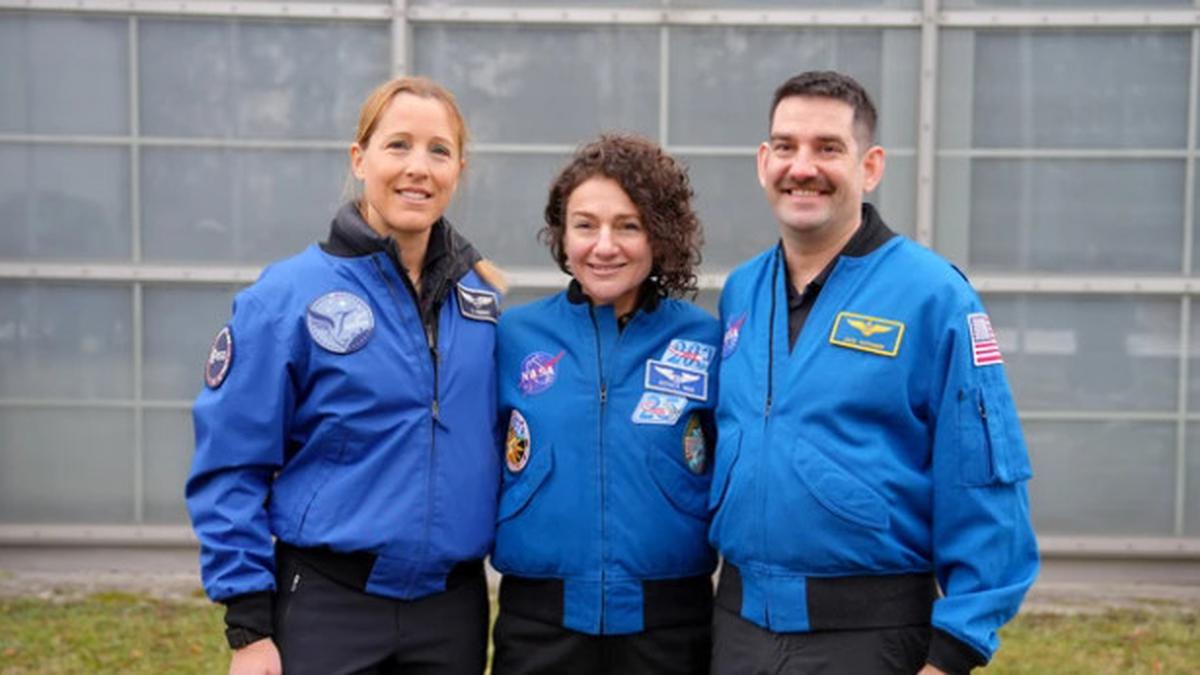 Jessica Meir, Perintis Spacewalk, &amp; Sophie Adenot, Dua Astronaut Perempuan Hebat Misi ISS