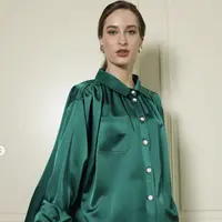 Sebuah koleksi yang sederhana namun penuh statement dari Dsaks untuk pesona modest wear yang semakin spesial.