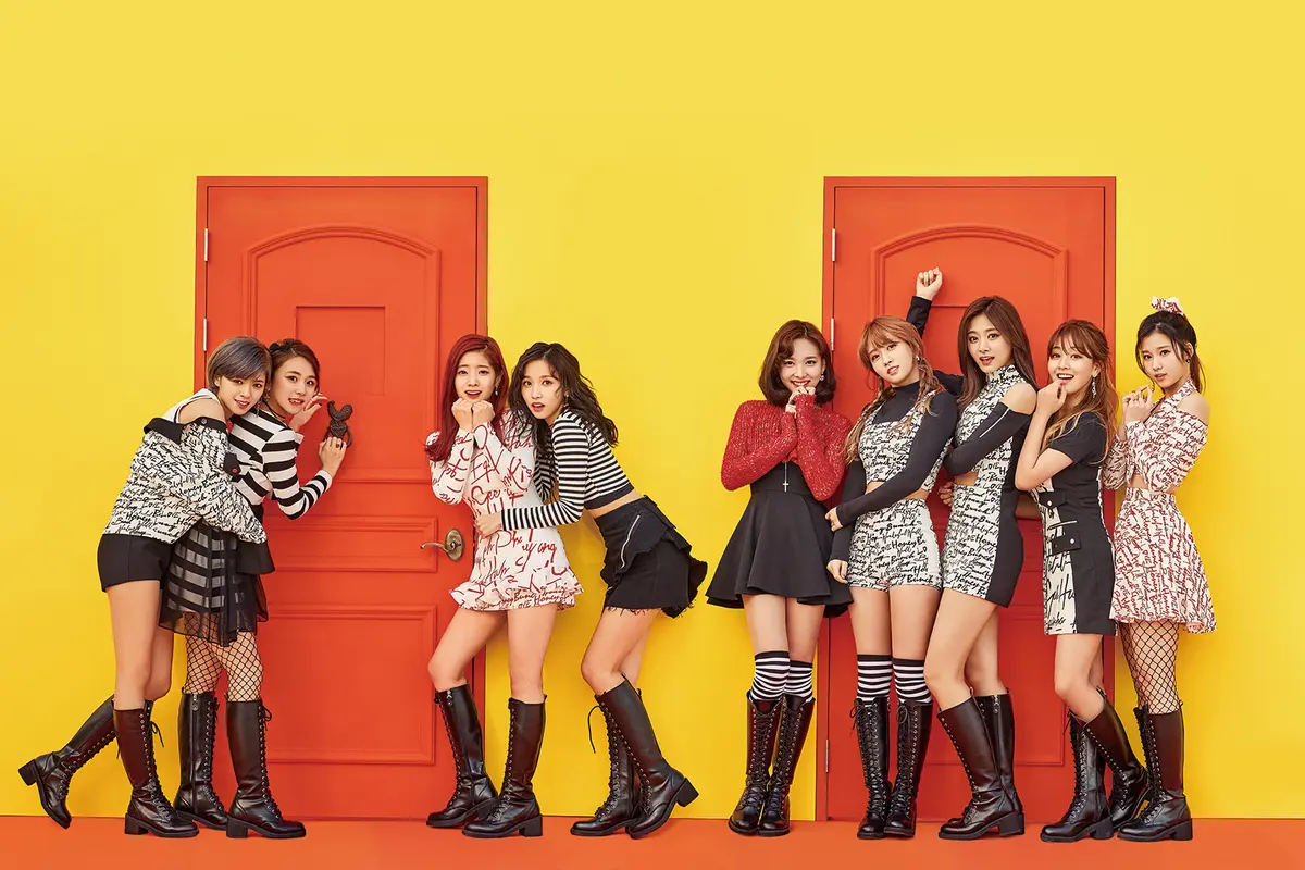 TWICE Knock Knock