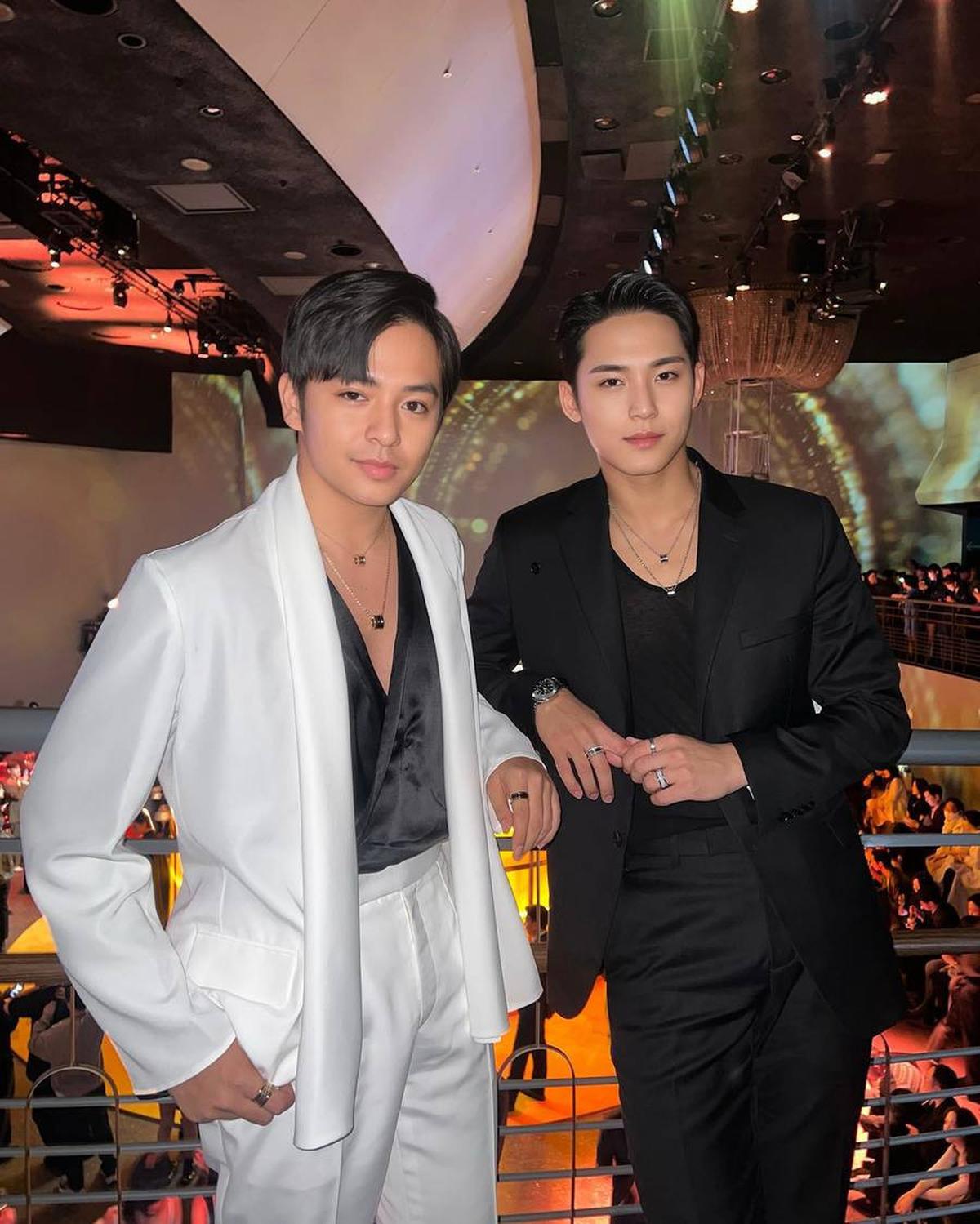 Mingyu yang menjadi salah satu idol K-Pop paling populer banyak diajak foto bareng, termasuk oleh Angga Yunanda.<br>