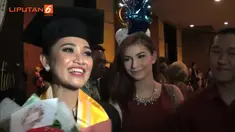 Sadar tak akan selamanya menjadi artis, Ririn Setyarini pun menyelesaikan pendidikan di suatu universitas.
