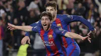 Sergi Roberto melengkapi kemenangan Barcelona dengan satu golnya ke gawang PSG pada leg kedua Babak 16 Besar Liga Champions di Camp Nou stadium, Barcelona, (8/3/2017). Barcelona menang 6-1. (AP/Emilio Morenatti)