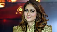 Kata Luna Maya soal Dilamar Reino Barrack