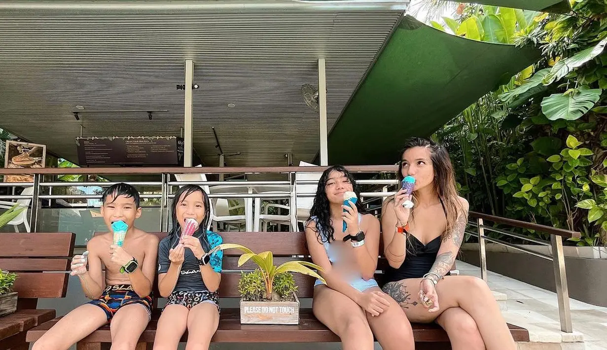 [Instagram/itssheilamj]