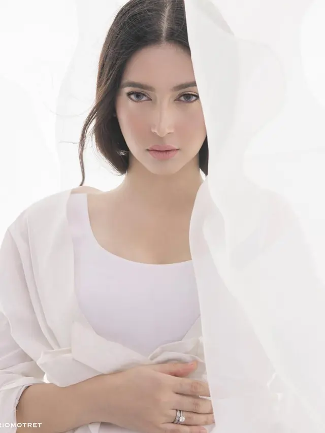 [Bintang] Cantik Kebangetan, Begini Dandanan Nabila Syakieb Sebelum Melahirkan