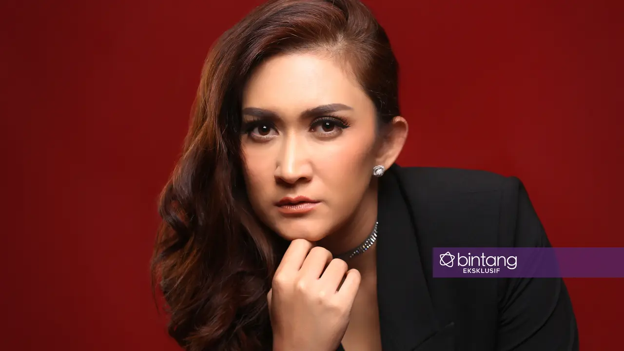 [Bintang] Eksklusif Nafa Urbach_03