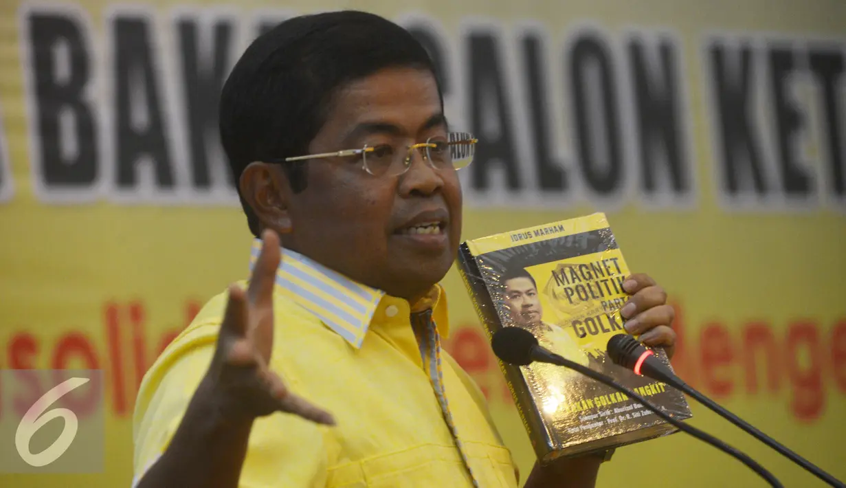 Sekjen DPP Partai Golkar, Idrus Marham menyatakan tak akan maju mencalonkan diri sebagai bakal calon ketua umum Partai Golkar, saat sosialisasi panitia pengarah Musyawarah Nasional Luar Biasa Partai Golkar, Jakarta, Senin (2/5). (Liputan6.com/Johan Tallo)