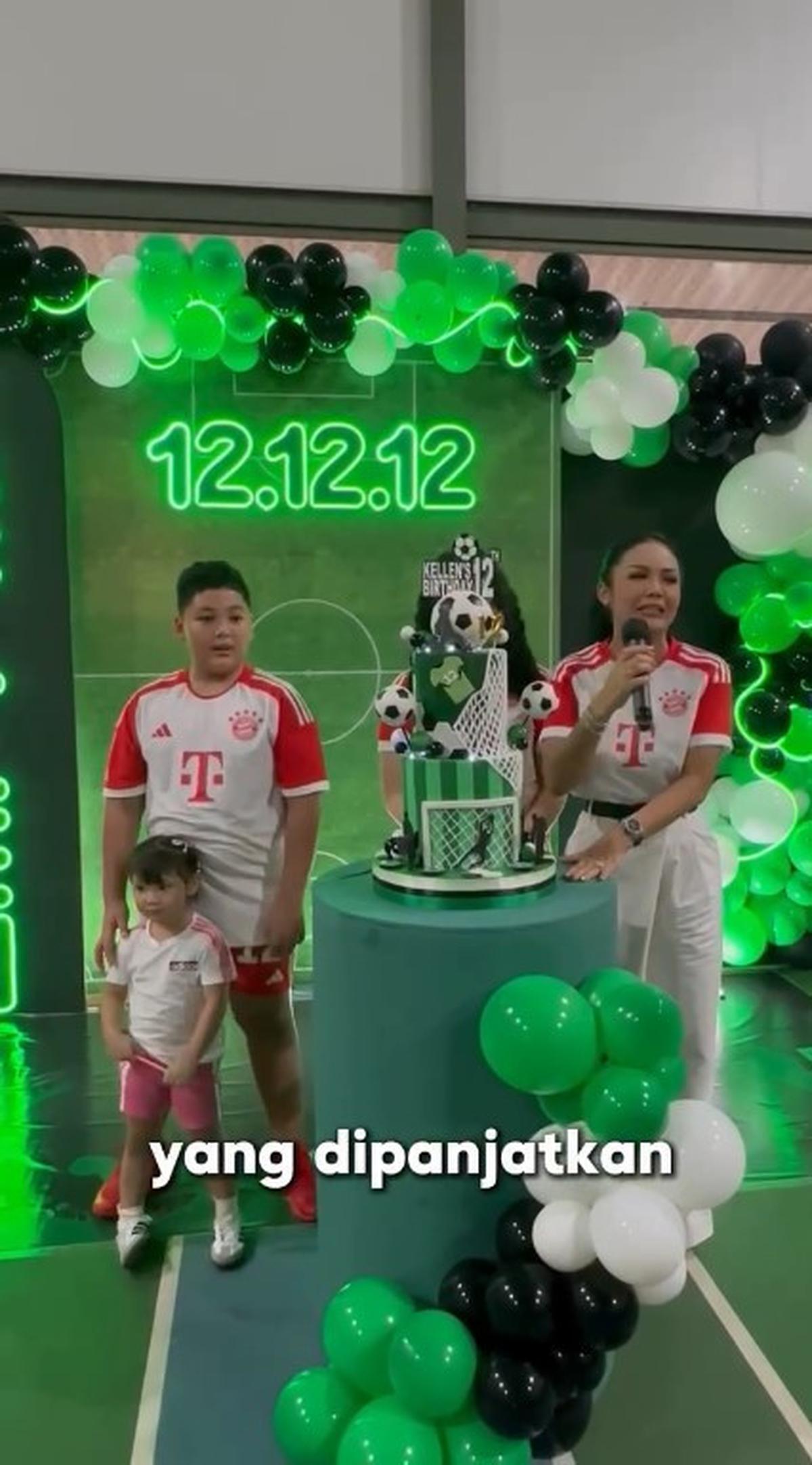 7 Potret Ultah Kellen Lemos Anak Kris Dayanti, Bertajuk Soccer Party - Tanding Bola di Tengah Hujan