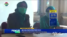 Tampak seorang wanita terlibat ketegangan dengan tim medis rumah sakit di Jalan Manukan, Surabaya. Lantaran tak bisa membawa pulang jasad ayahnya yang meninggal dunia karena diduga terpapar Covid-19. Pihak Rumah Sakit Muji Rahayu Surabaya, membenarka...