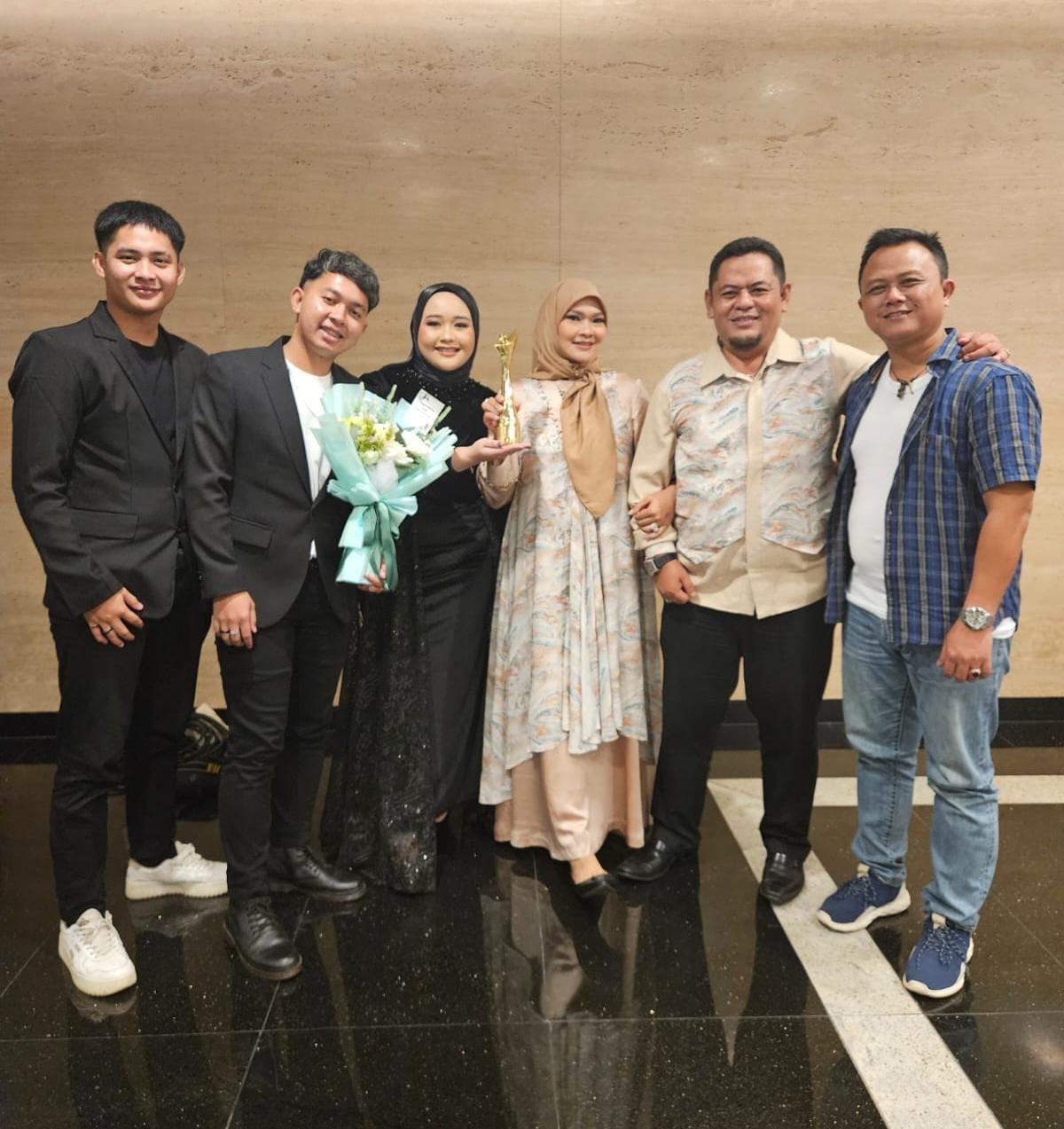 Sara Rahayu Raih Penghargaan di Anugerah Dangdut Indonesia 2024, Jadi Piala Pertama di Awal Karir