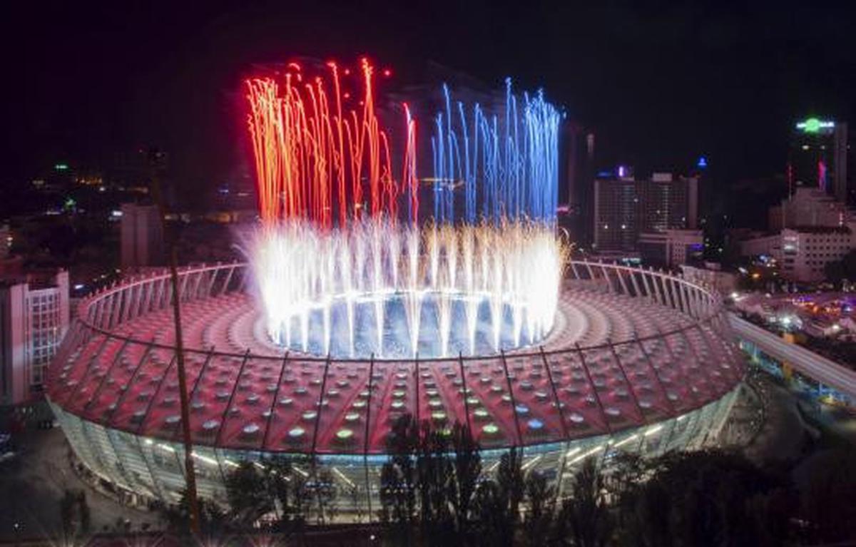 Stadion Olympic dan kembang api saksi sejarah Spanyol