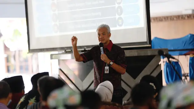 Gubernur Jawa Tengah Ganjar Pranowo mengadakan rapat koordinasi penanggulangan kemiskinan ekstrem di Kabupaten Pemalang dan Kabupaten Brebes.