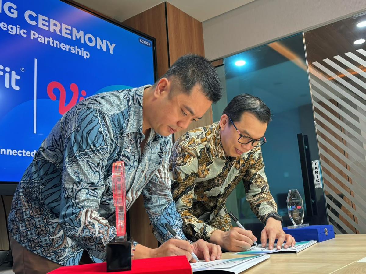 Vidio bersama Bnetfit Fiber meresmikan kerja sama strategis melalui penandatanganan kemitraan.