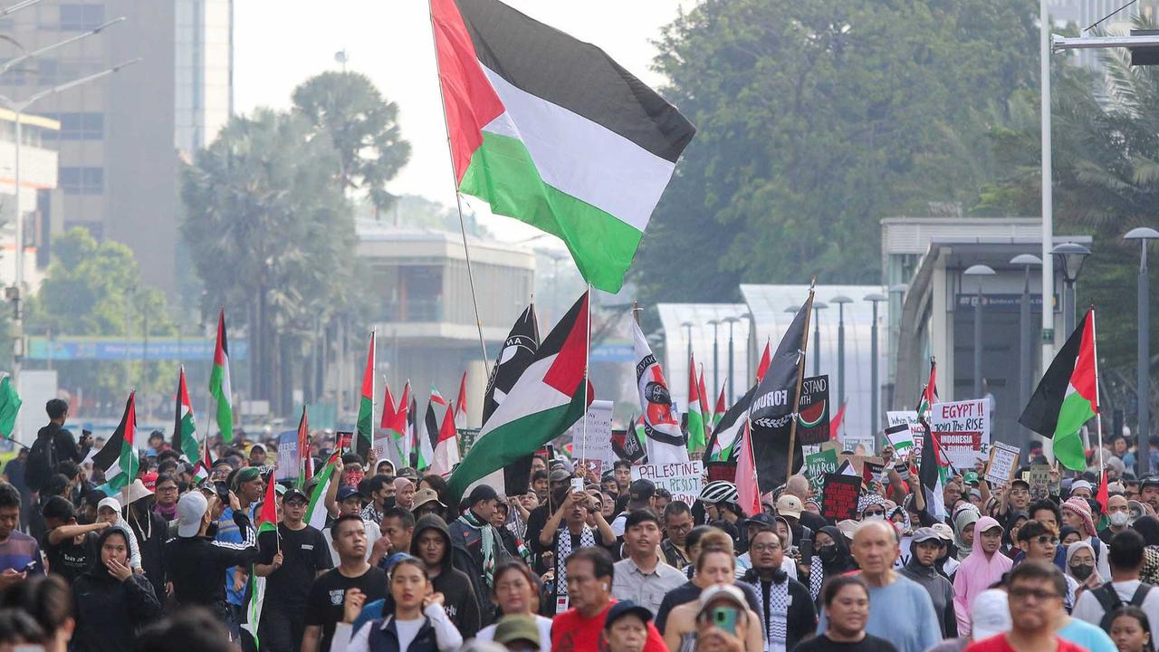 FOTO: Aksi Solidaritas Gerakan Global March to Gaza di Bunderan HI