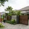 12 Desain Pagar Rumah Tanpa Besi yang Tetap Terlihat Modern, Batu Alam hingga Kayu