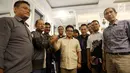 Ketua Umum PKB, Muhaimin Iskandar usai menerima kunjungan pewakilan petani tembakau di kantor DPP PKB, Jakarta, Kamis (9/11). Kedatangan mereka untuk mengadukan nasibnya yang kini menurutnya kurang diperhatikan pemerintah. (Liputan6.com/Johan Tallo)